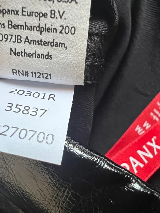 Spanx Faux Patent Leather Leggings Size M - Picture 9 of 13